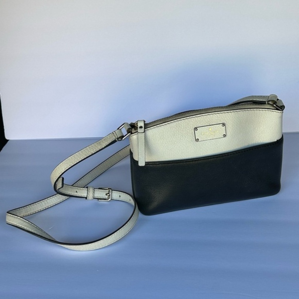 Kate Spade Black and Cream Leather Bag